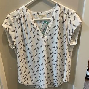 Fun2fun black and white sleeveless top